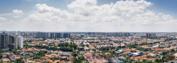 Can a married couple own 1 HDB and 1 condo?